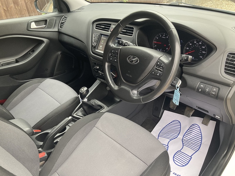 Hyundai i20 Play - U385