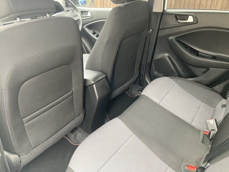 Hyundai i20 Play - U385