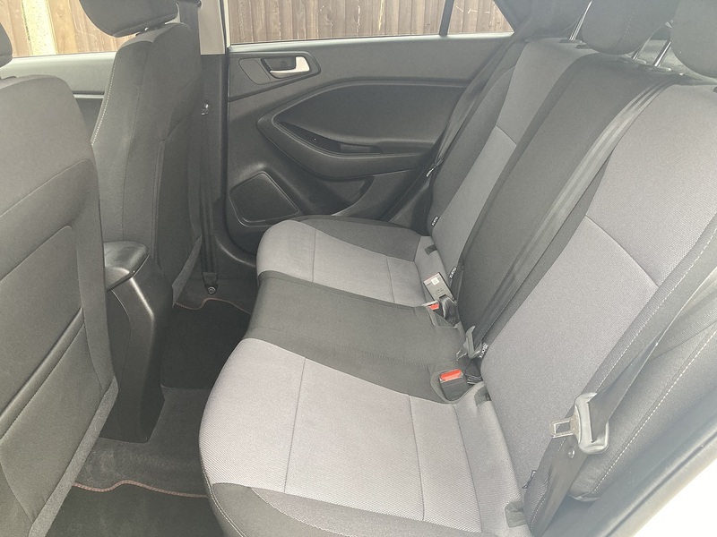 Hyundai i20 Play - U385