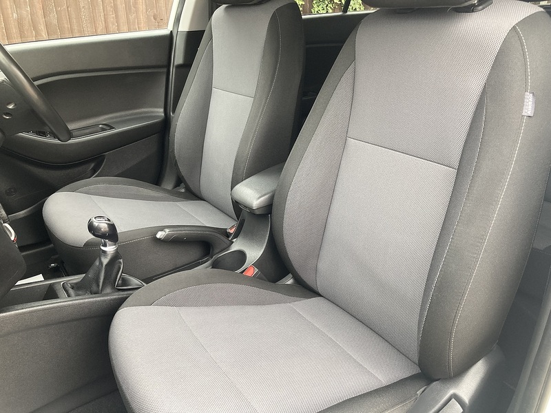 Hyundai i20 Play - U385