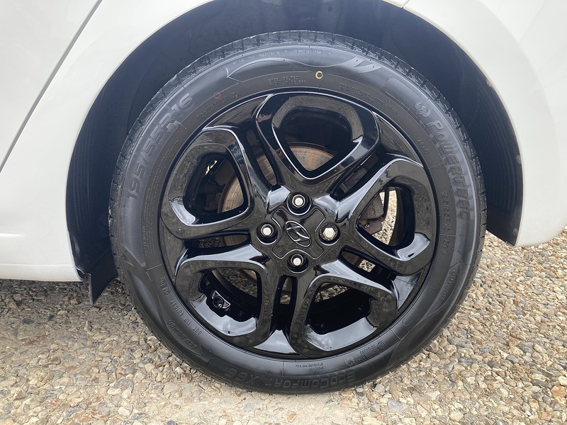 Hyundai i20 Play - U385