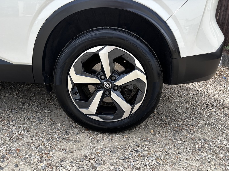 Nissan Qashqai DIG-T MHEV N-Connecta - U388