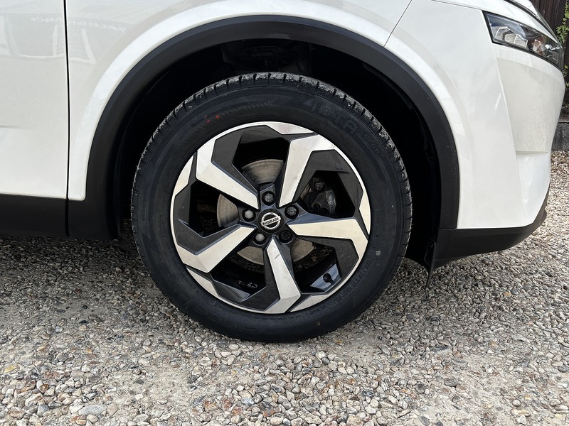 Nissan Qashqai DIG-T MHEV N-Connecta - U388
