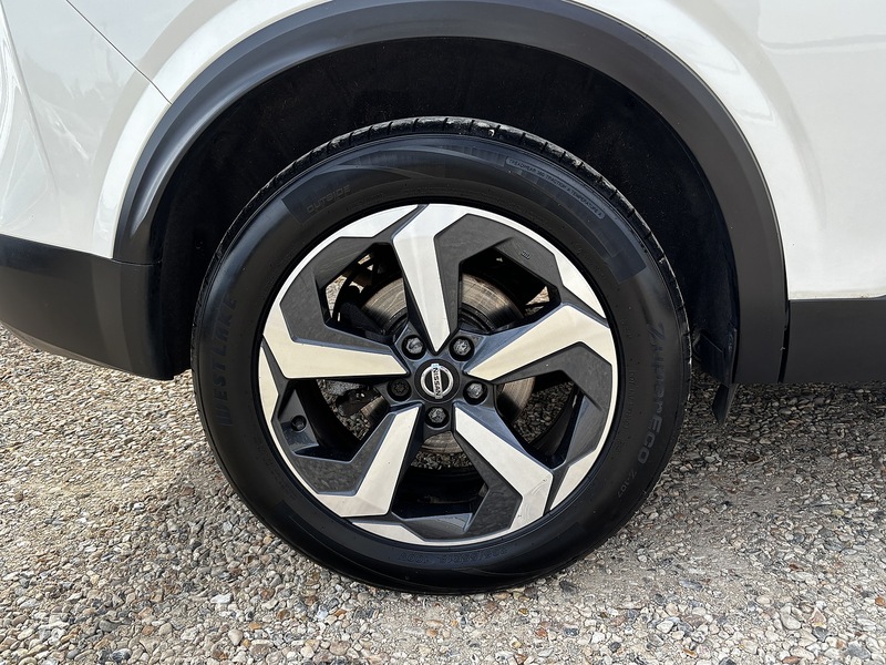 Nissan Qashqai DIG-T MHEV N-Connecta - U388