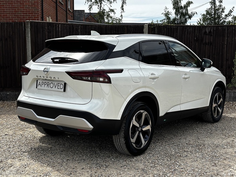 Nissan Qashqai DIG-T MHEV N-Connecta - U388