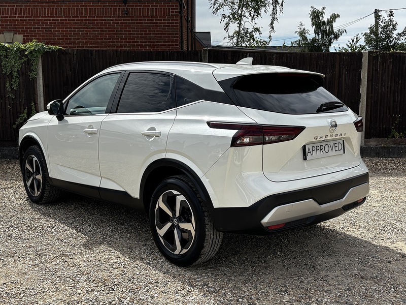 Nissan Qashqai DIG-T MHEV N-Connecta - U388