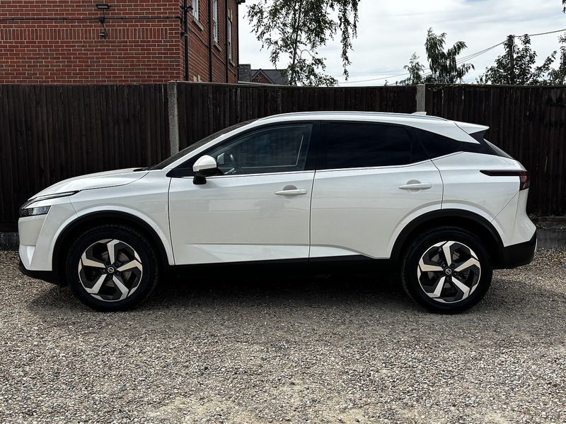 Nissan Qashqai DIG-T MHEV N-Connecta - U388