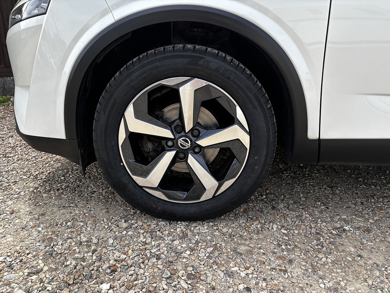 Nissan Qashqai DIG-T MHEV N-Connecta - U388
