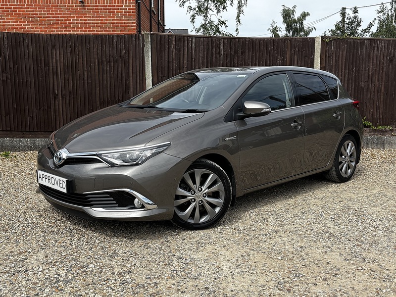 Toyota Auris VVT-h Excel - U390