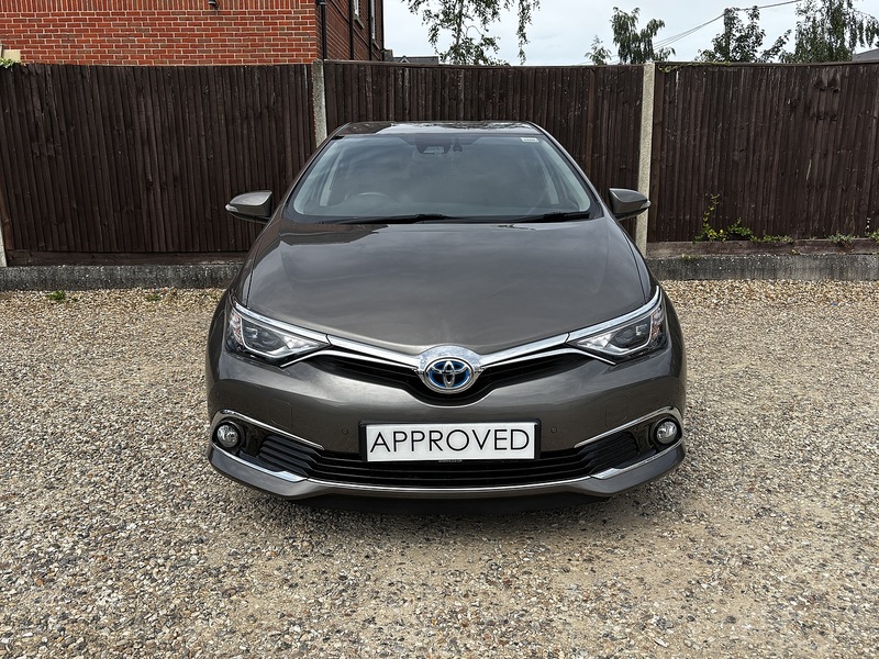 Toyota Auris VVT-h Excel - U390