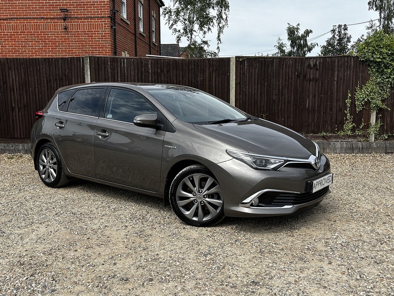 Toyota Auris VVT-h Excel - U390