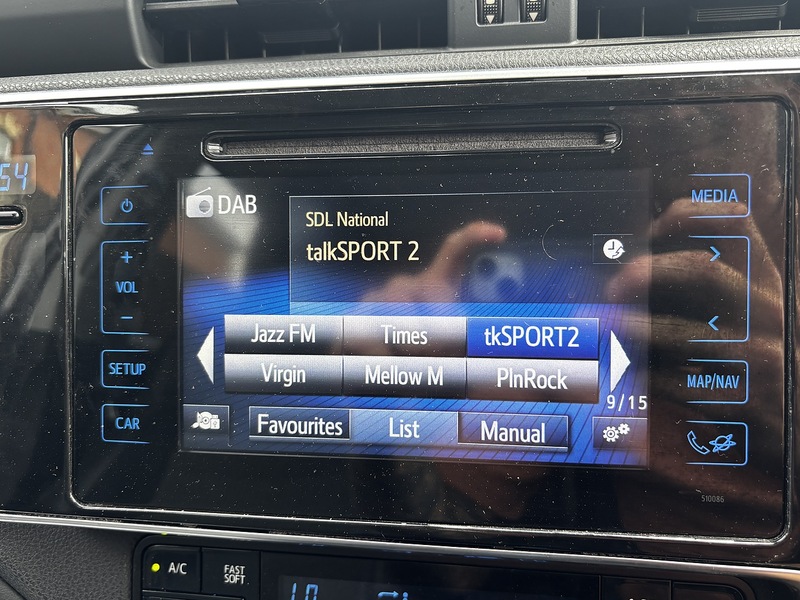Toyota Auris VVT-h Excel - U390
