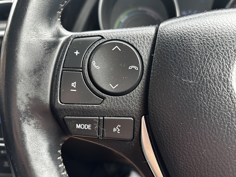 Toyota Auris VVT-h Excel - U390