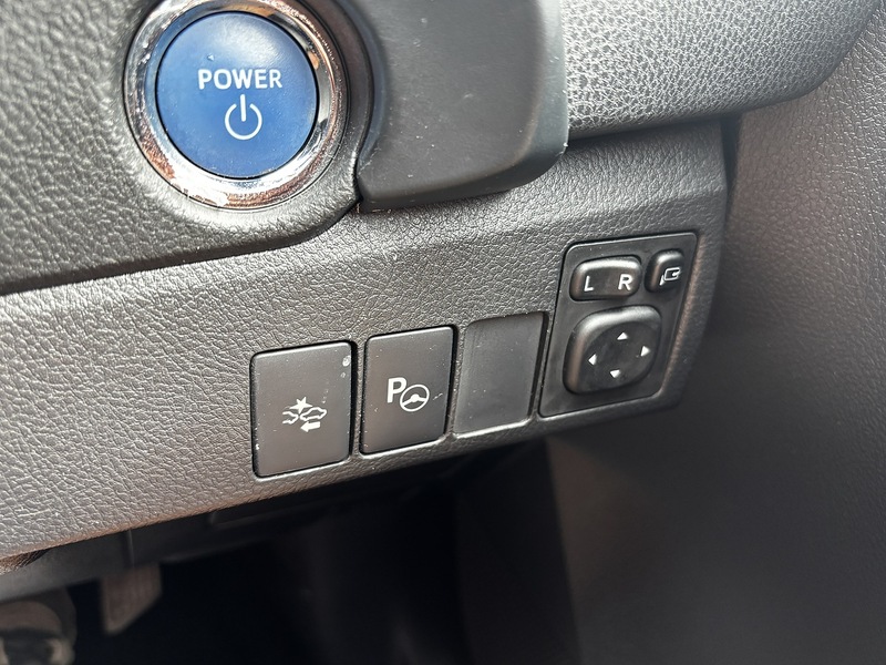 Toyota Auris VVT-h Excel - U390