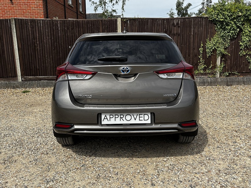 Toyota Auris VVT-h Excel - U390