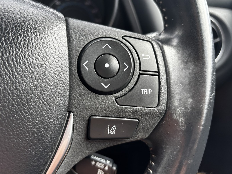 Toyota Auris VVT-h Excel - U390