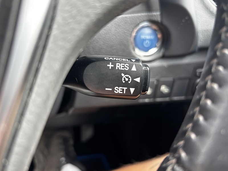 Toyota Auris VVT-h Excel - U390