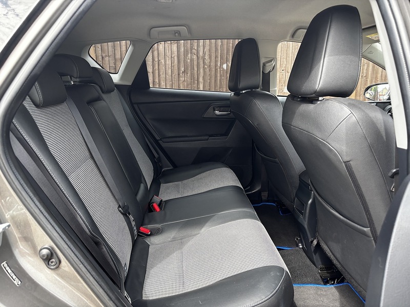 Toyota Auris VVT-h Excel - U390