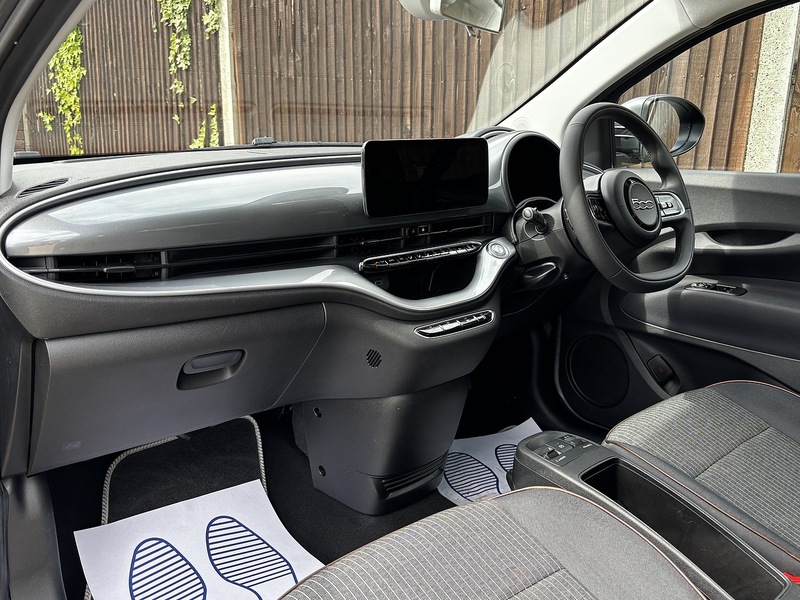 Fiat 500e Icon - U394