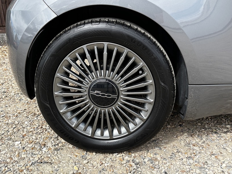 Fiat 500e Icon - U394