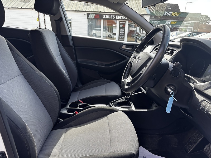 Hyundai i20 T-GDi SE - U399