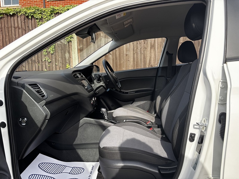 Hyundai i20 T-GDi SE - U399