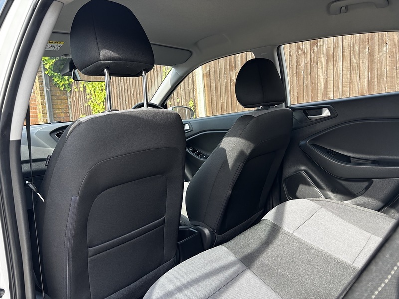 Hyundai i20 T-GDi SE - U399