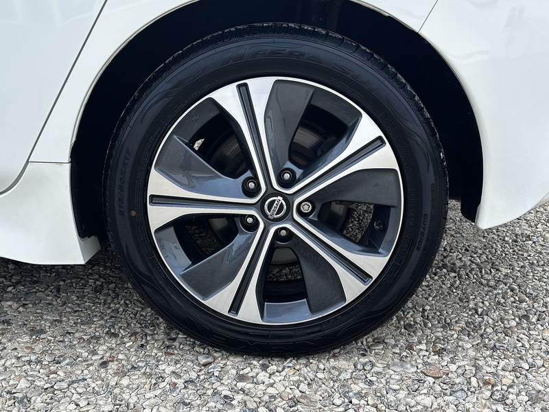 Nissan Leaf N-Connecta - U404