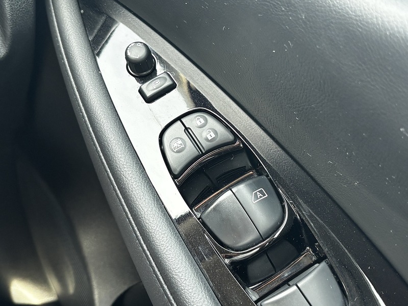 Nissan Leaf N-Connecta - U404