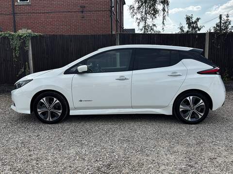 Nissan Leaf 1.0 TSI SE Hatchback 5dr Petrol Manual Euro 6 (s/s) (95 ps)