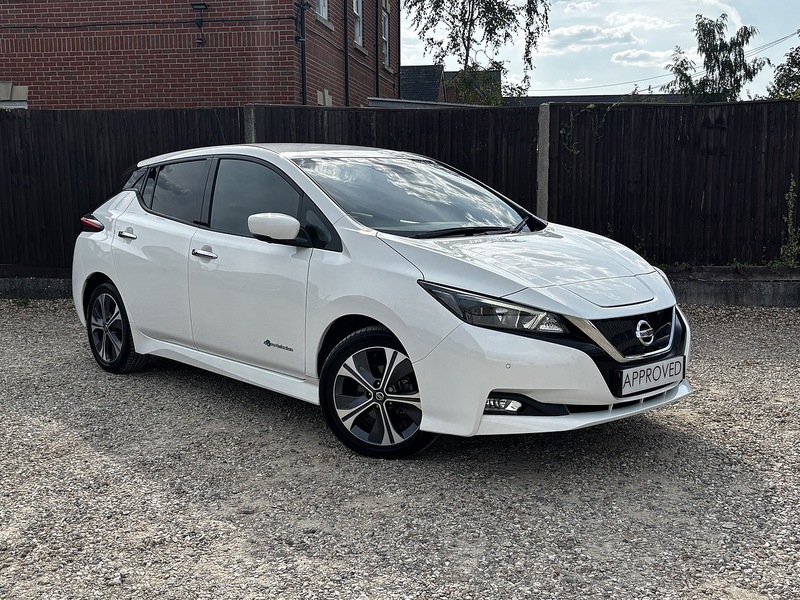 Nissan Leaf N-Connecta - U404