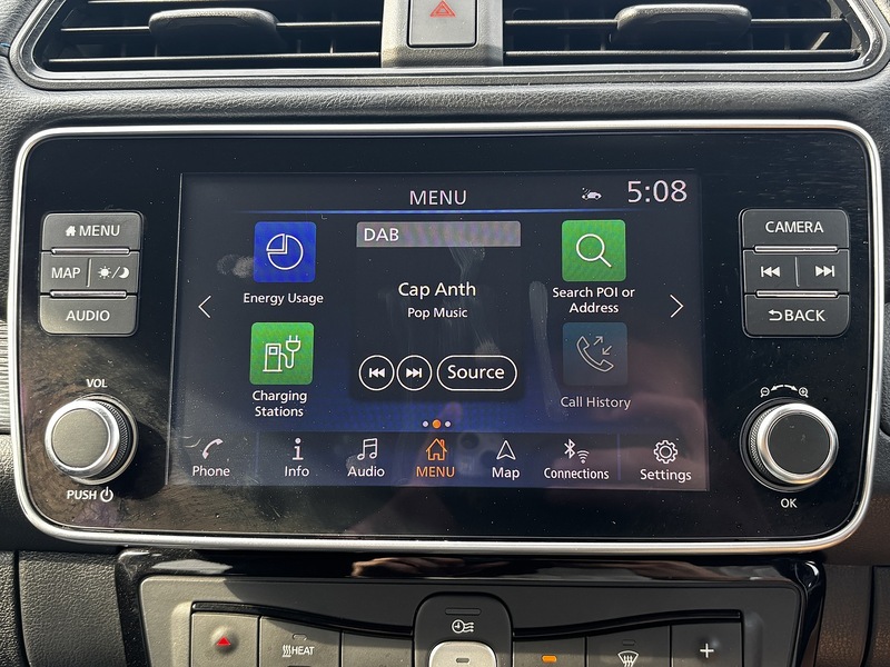 Nissan Leaf N-Connecta - U404