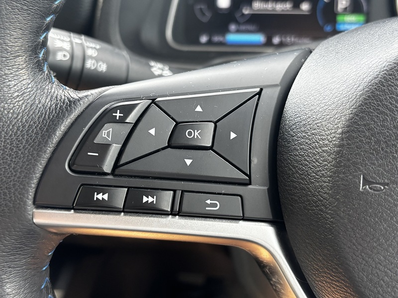 Nissan Leaf N-Connecta - U404