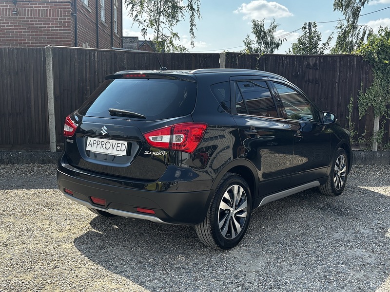 Suzuki SX4 S-Cross Boosterjet SZ-T - U407