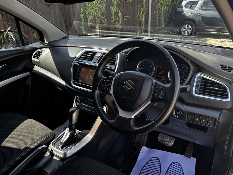 Suzuki SX4 S-Cross Boosterjet SZ-T - U407