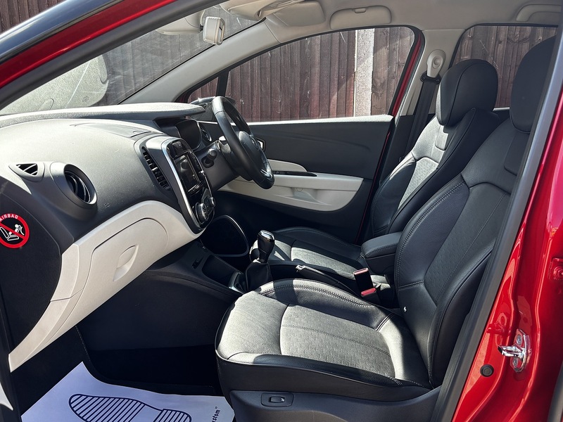 Renault Captur TCe ENERGY Signature X Nav - U408