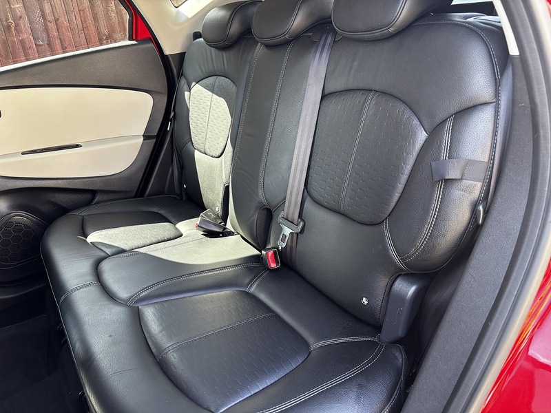 Renault Captur TCe ENERGY Signature X Nav - U408