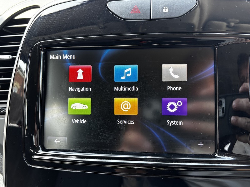 Renault Captur TCe ENERGY Signature X Nav - U408