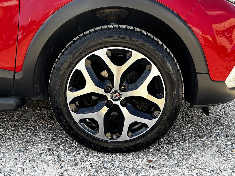 Renault Captur TCe ENERGY Signature X Nav - U408