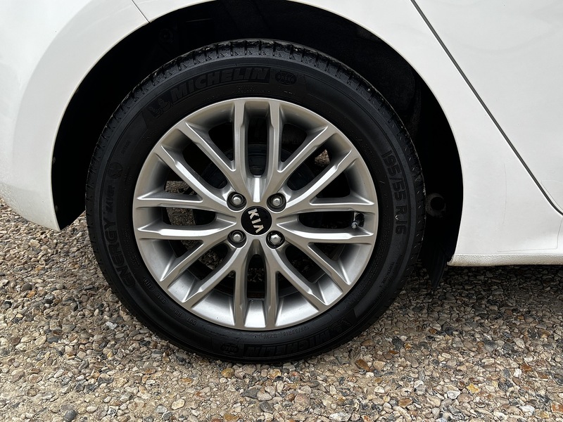Kia Rio T-GDi 3 - U409