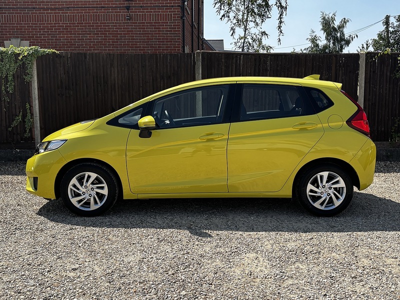 2016 HONDA JAZZ I VTEC SE 35 2016 29,045 MLS 1.3 AUTOMATIC PETROL 10,499 OR... photo