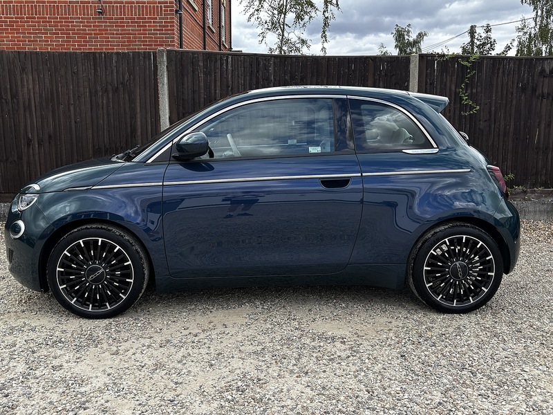 Fiat 500e La Prima - U428