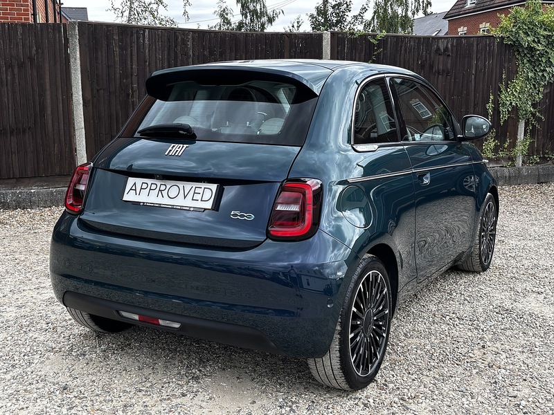 Fiat 500e La Prima - U428