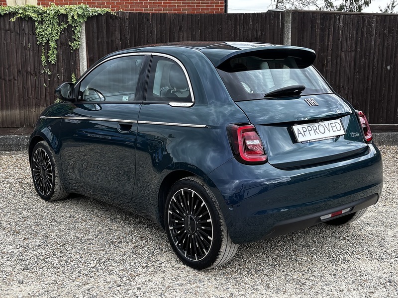 Fiat 500e La Prima - U428