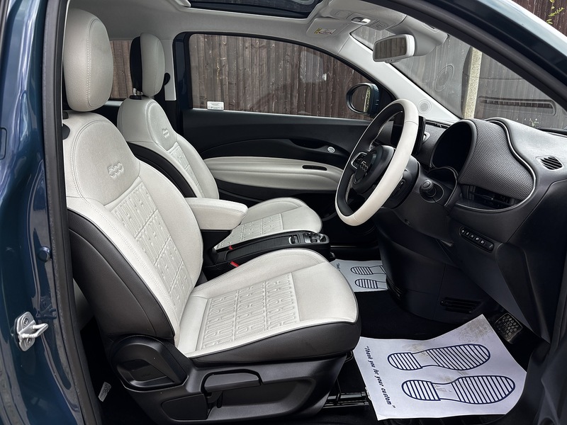 Fiat 500e La Prima - U428