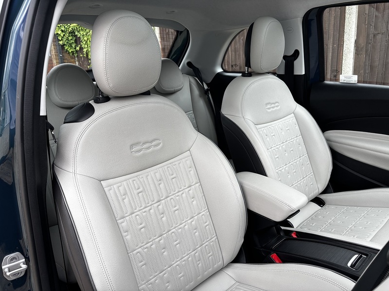 Fiat 500e La Prima - U428