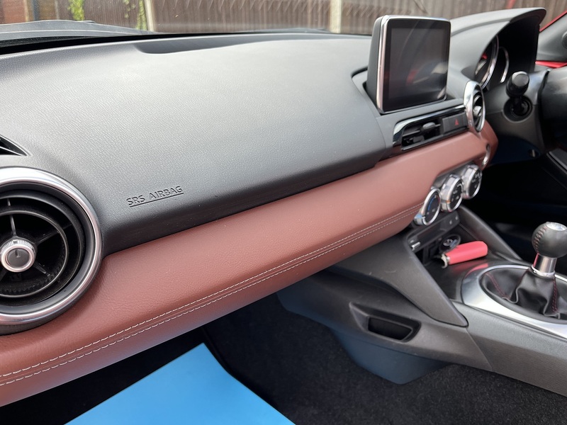 Mazda MX-5 RF SKYACTIV-G Sport Nav - U434