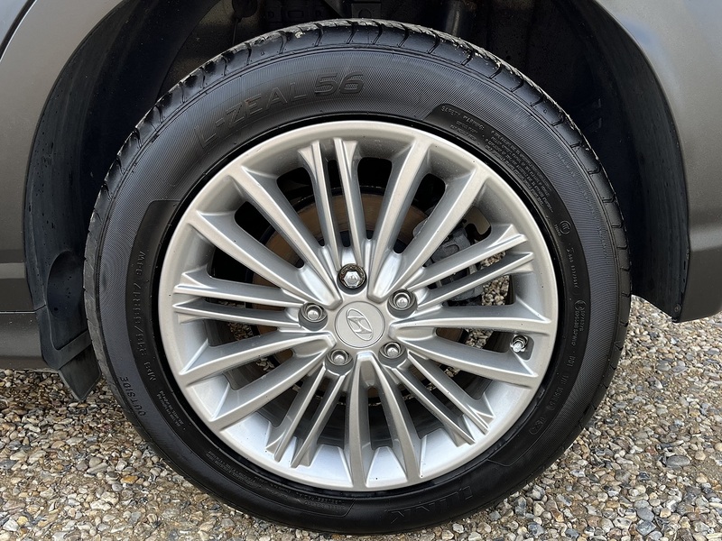 Hyundai KONA T-GDi SE - U450
