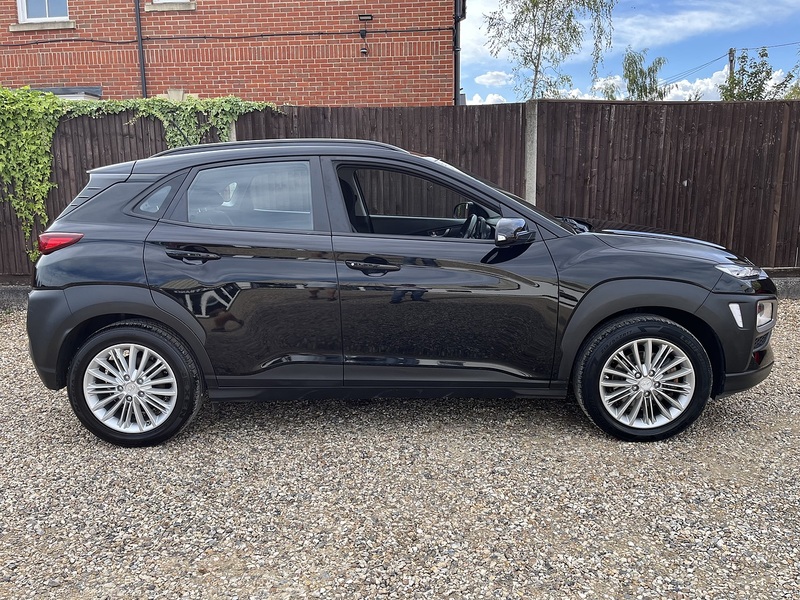 Hyundai KONA T-GDi SE - U450