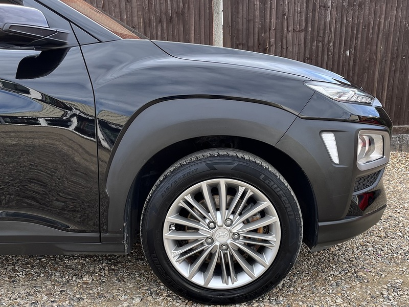 Hyundai KONA T-GDi SE - U450
